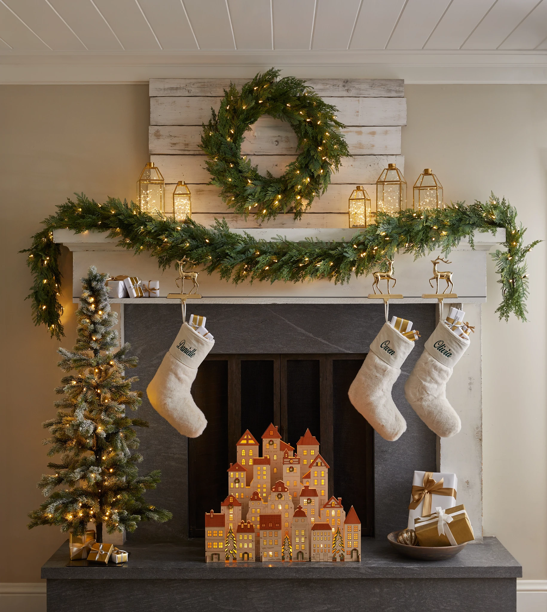 Illuminated Village Scene on Mantel Illuminated Village Scene on Mantel — Christmas Mantel Decor