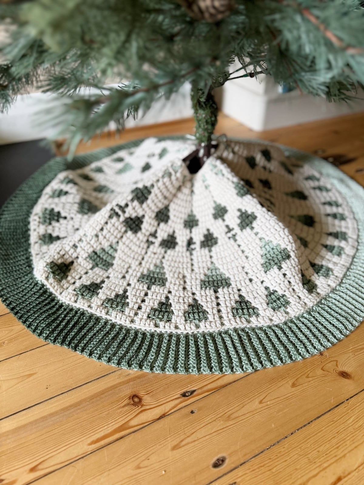 Cream and Green Crochet Skirt with Tree Motifs Cream and Green Crochet Skirt with Tree Motifs — Christmas Tree Skirt