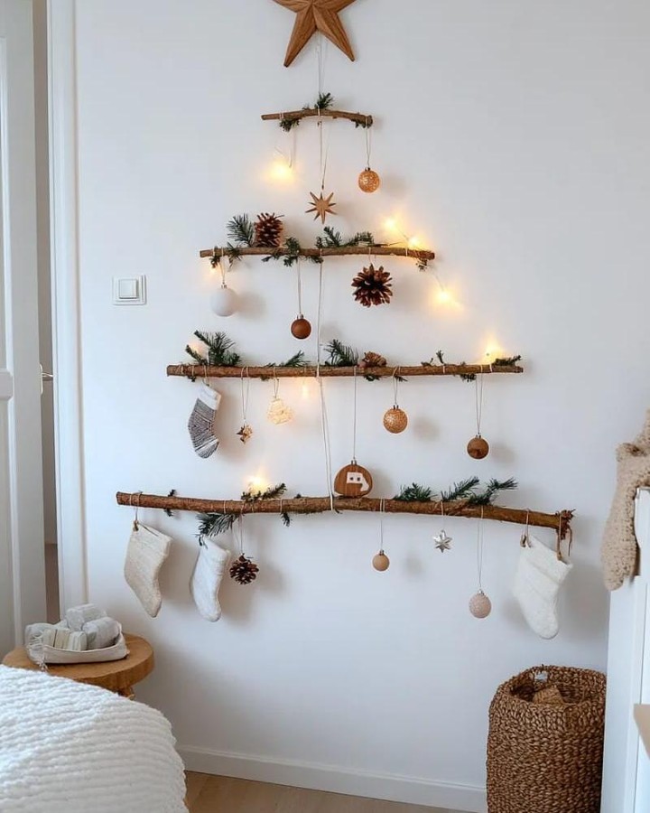 Rustic Wall Christmas Tree Made of Branches and Fairy Lights Rustic Wall Christmas Tree Made of Branches and Fairy Lights — Christmas Fairy Lights Wall