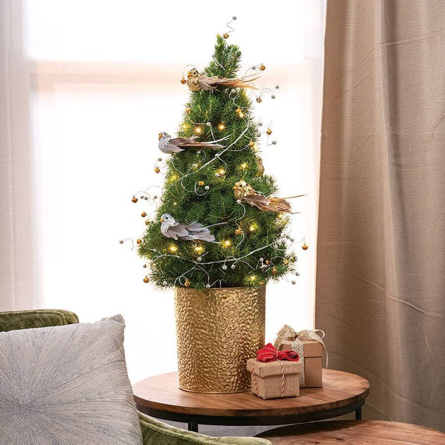 5 Christmas Decorating Ideas for Small Spaces