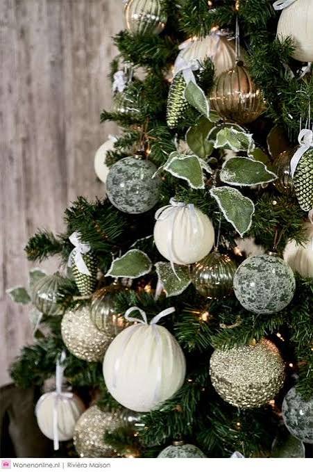 Modern Christmas Tree Ornaments in Sage Green and Gold Modern Christmas Tree Ornaments in Sage Green and Gold — Sage Green Christmas Decor