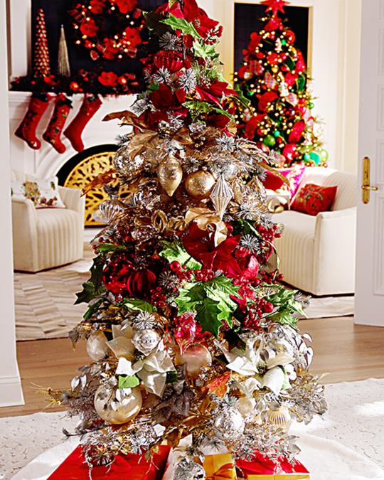 Large Christmas Tree As The Focal Point Opulent Red and Gold Christmas Tree in Living Room — Elegant Christmas Decor