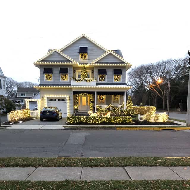Continuous Warm White Lights Outlining the House — Christmas House Exterior Decor