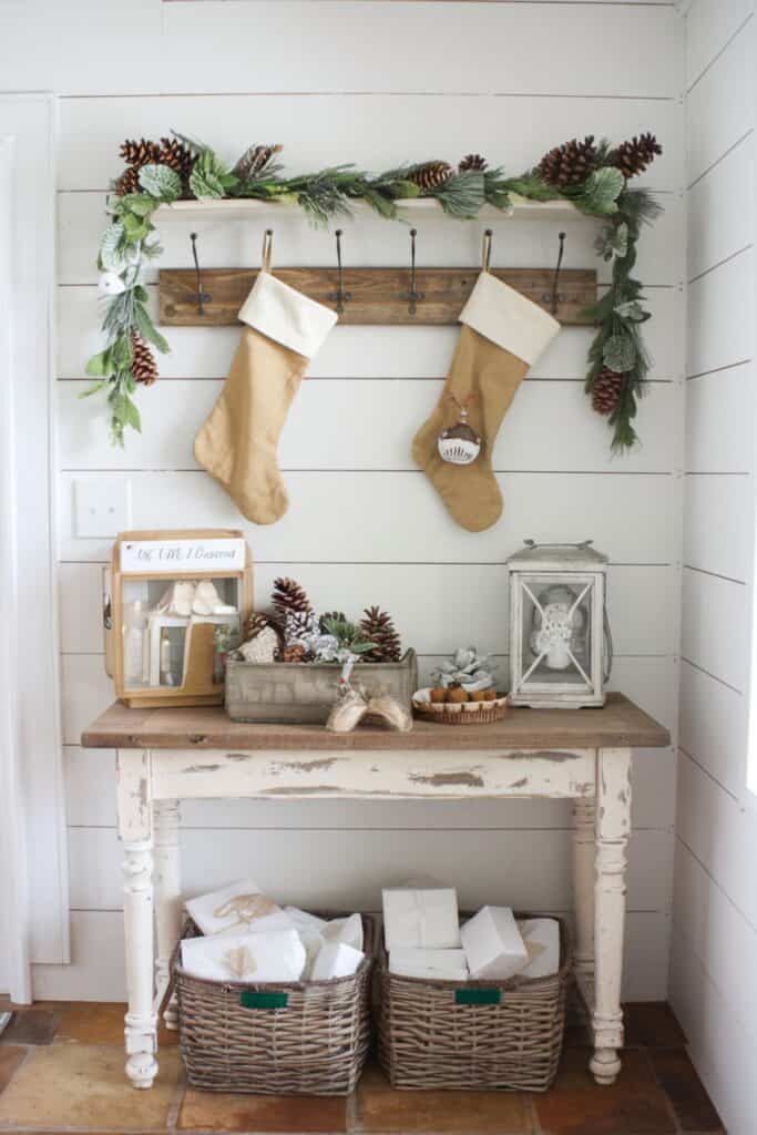 15 Festive Christmas Entryway Decor Ideas You'll Love