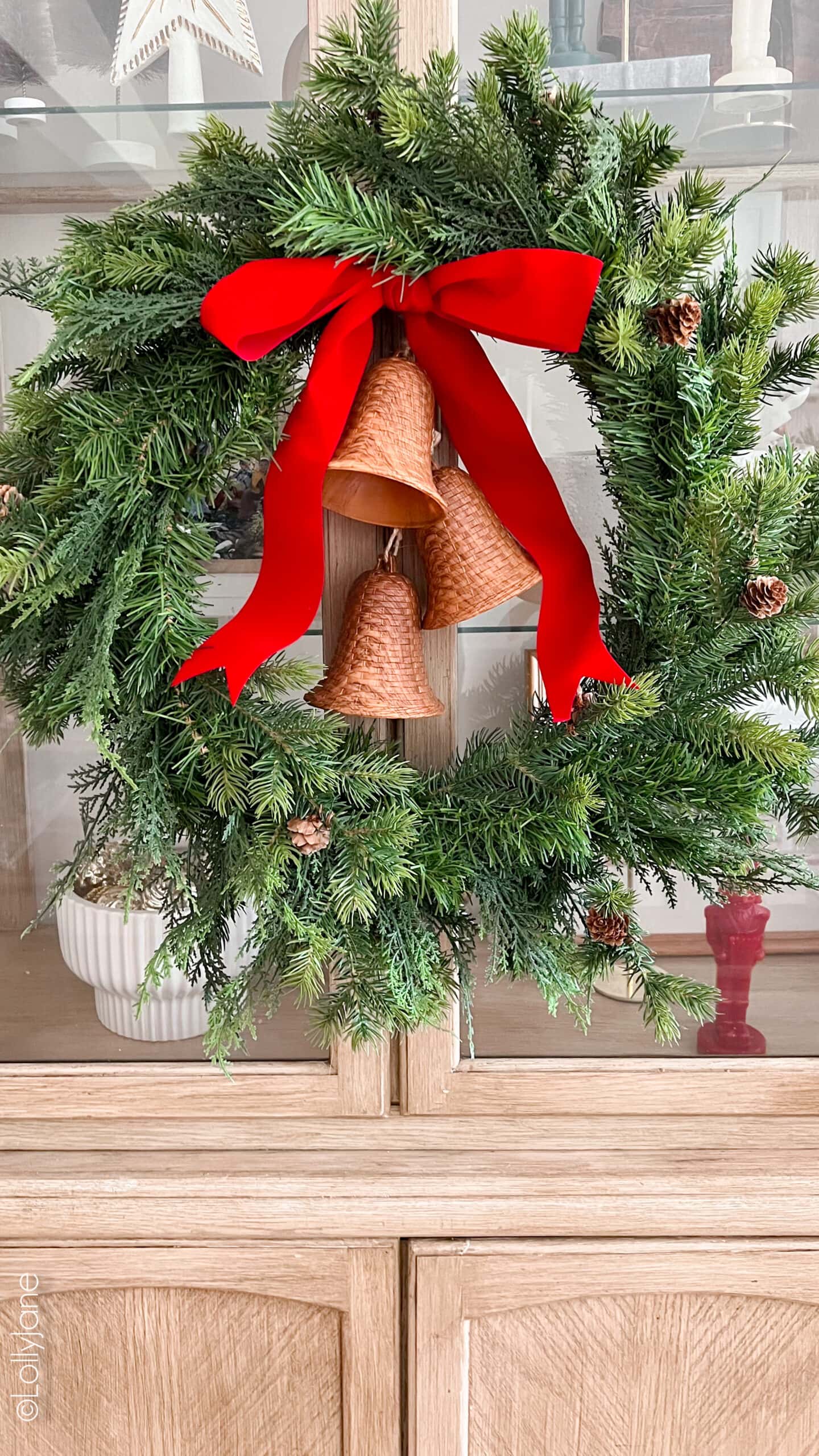 Traditional Wreath with Bell Ornaments — Christmas Wreath