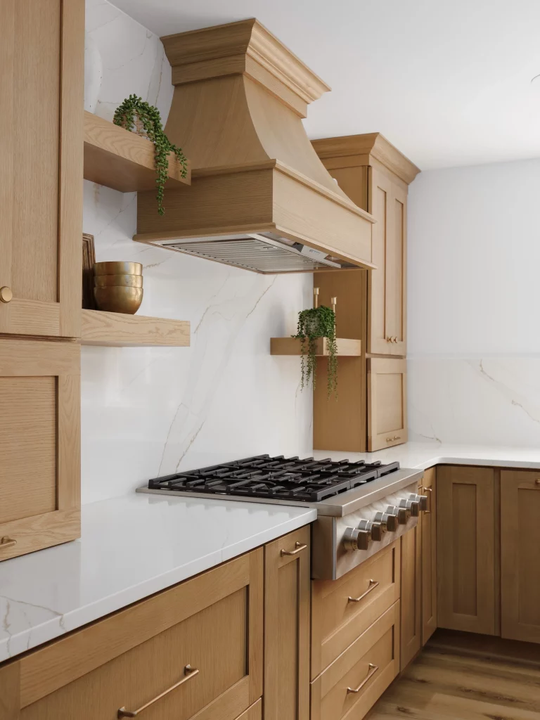 34 Minimalist White Oak Kitchen Ideas for a Warm and Modern Home