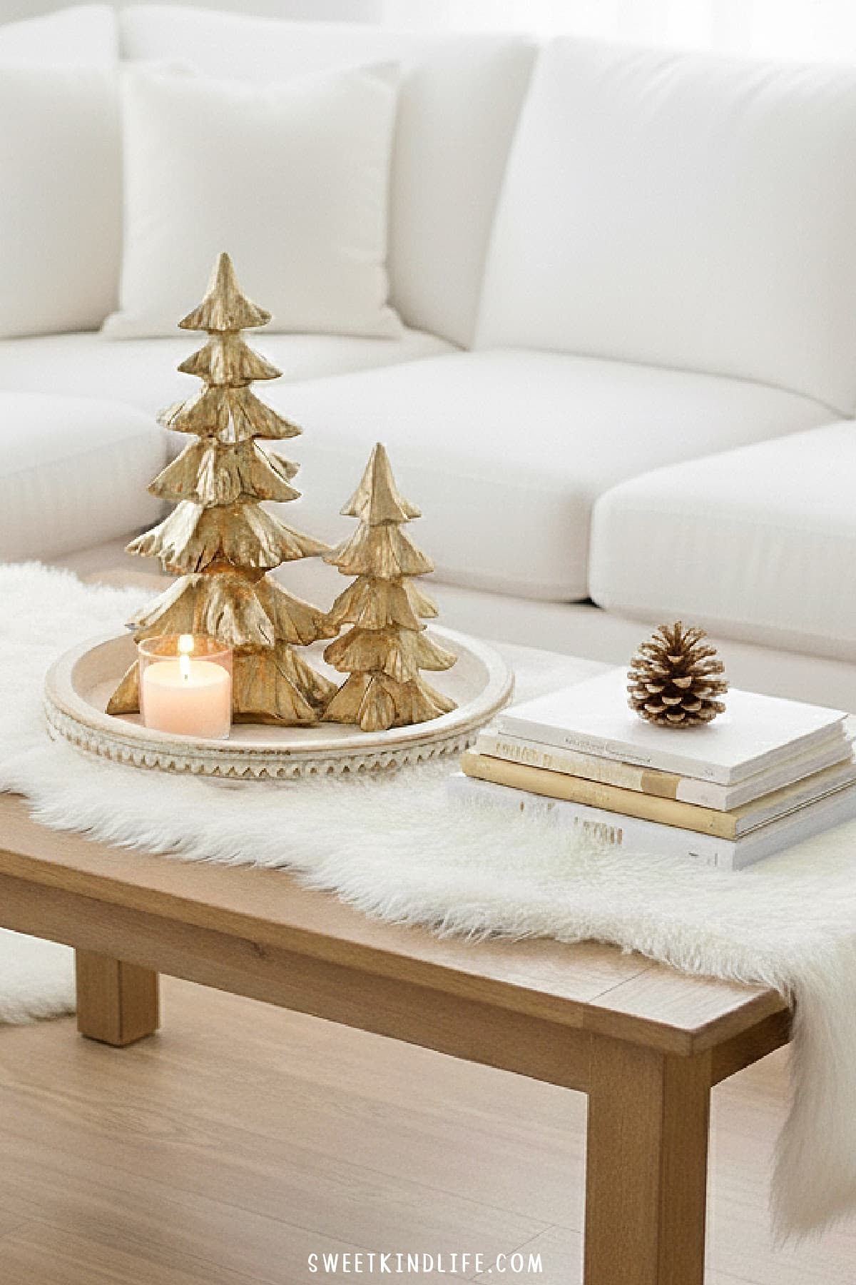 Modern Neutral Coffee Table with Metallic Gold Trees Modern Neutral Coffee Table with Metallic Gold Trees — Christmas Coffee Table Decor