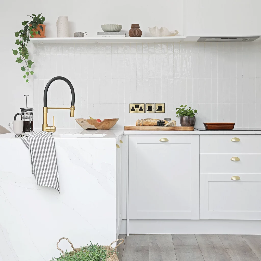 42 Modern Small Kitchen Design Ideas For Maximizing Space