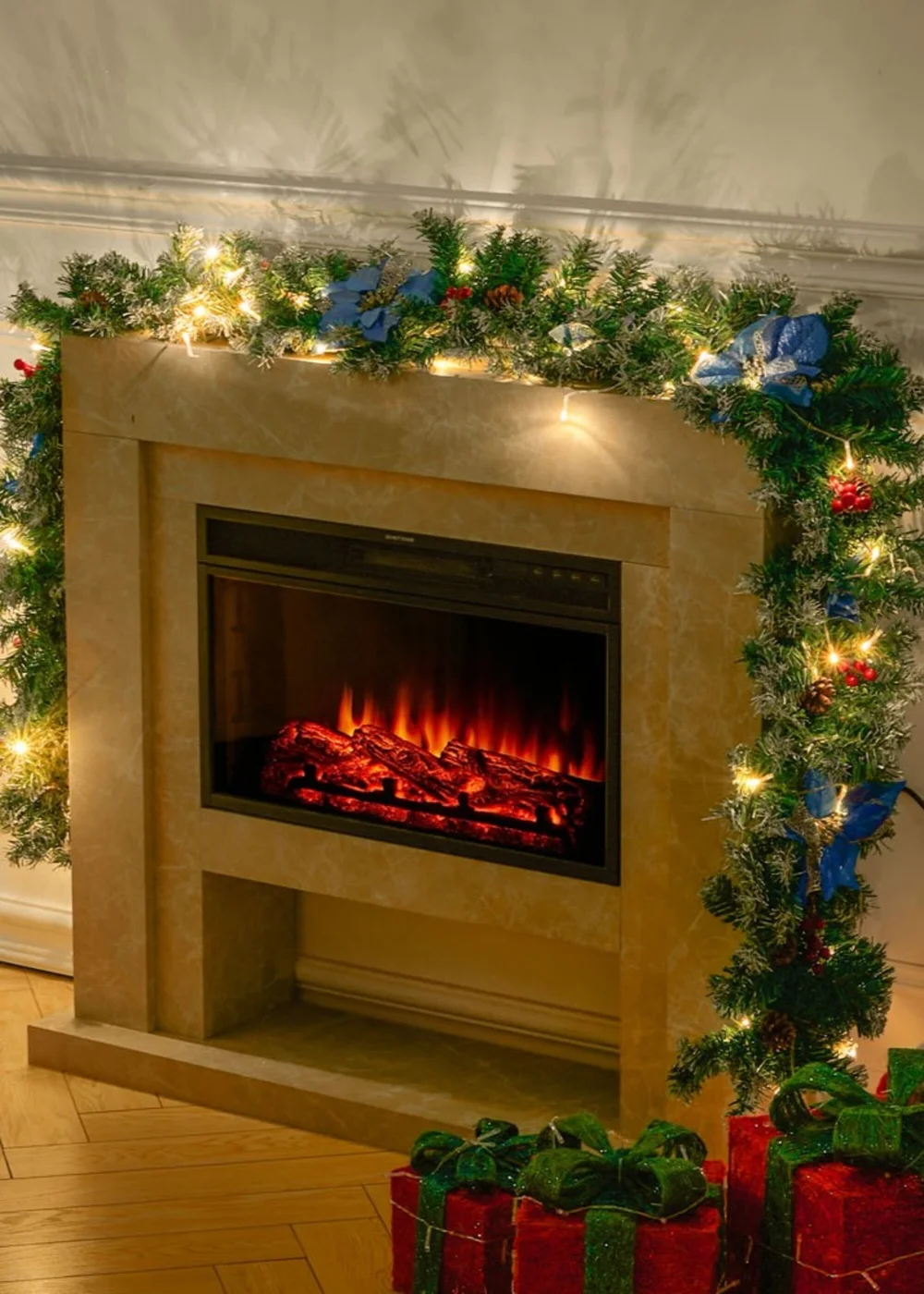 Traditional With Festive Accents Visual Idea — Christmas Lights in Garland Indoor