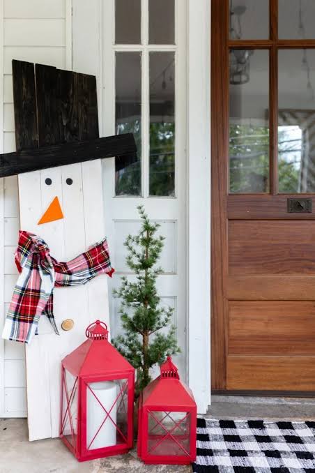 Farmhouse Visual Idea Farmhouse Visual Idea — Christmas Front Door Decor