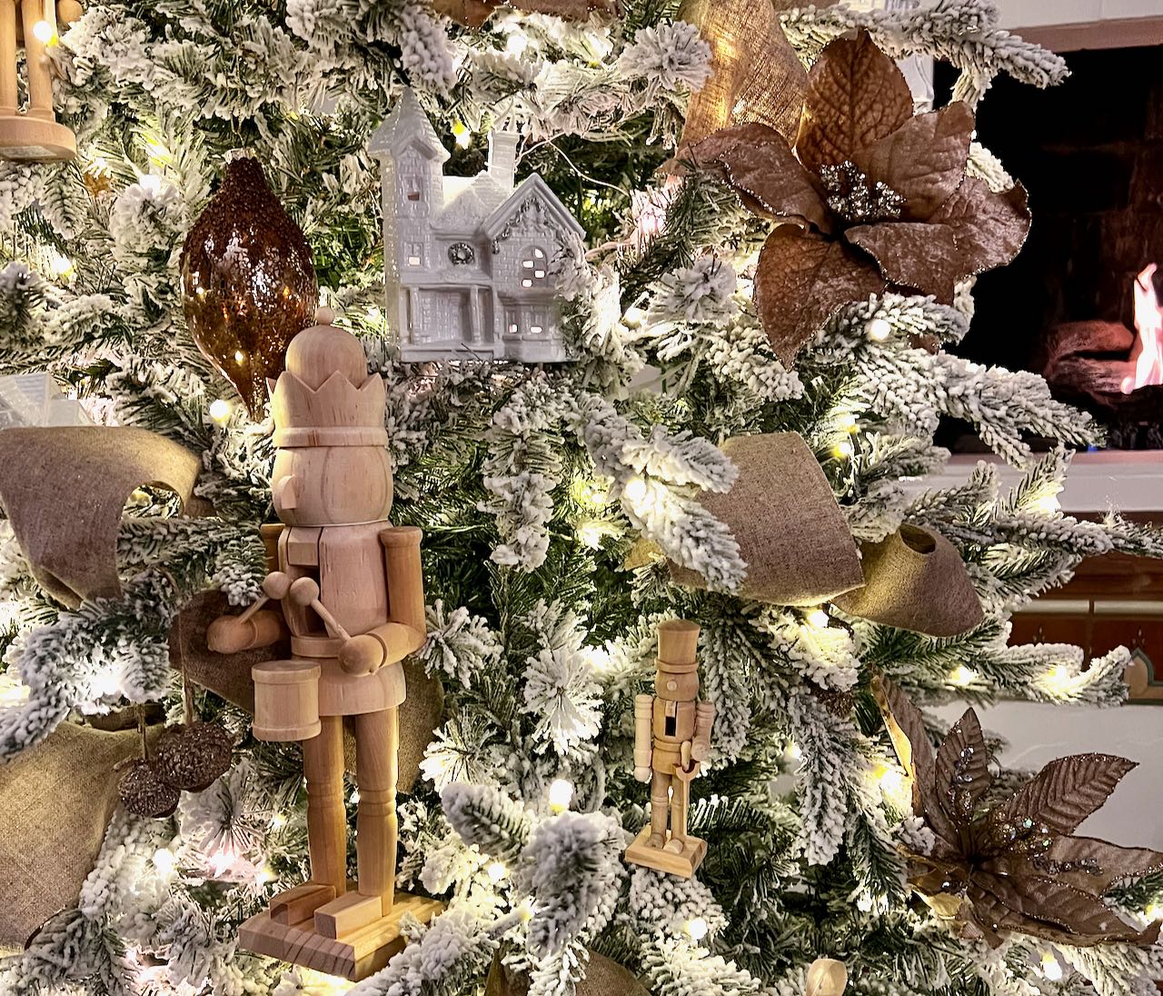 Rustic Christmas Tree with Nutcracker and Burlap Accents — Christmas Tree Decorating