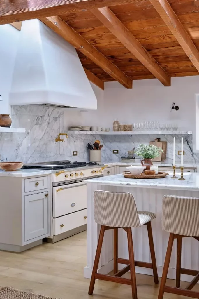 39 Stylish Modern Kitchen Ideas with Decorative Open Shelving