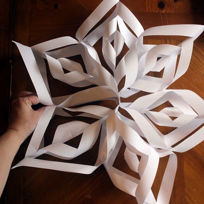 Assembling a Large 3D Paper Snowflake — Paper Snowflakes