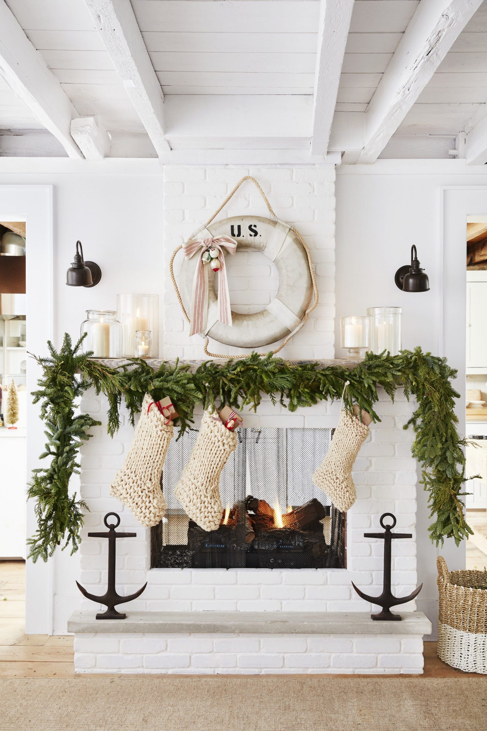 Coastal Farmhouse Fireplace Garland with Nautical Anchors Coastal Farmhouse Fireplace Garland with Nautical Anchors — Christmas Garland