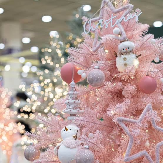 Whimsical Pink Christmas Tree with Felt Snowmen — Pink Christmas Decor