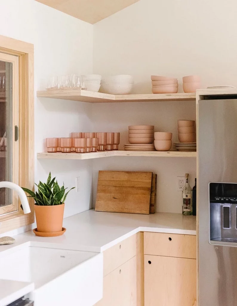 39 Stylish Modern Kitchen Ideas with Decorative Open Shelving