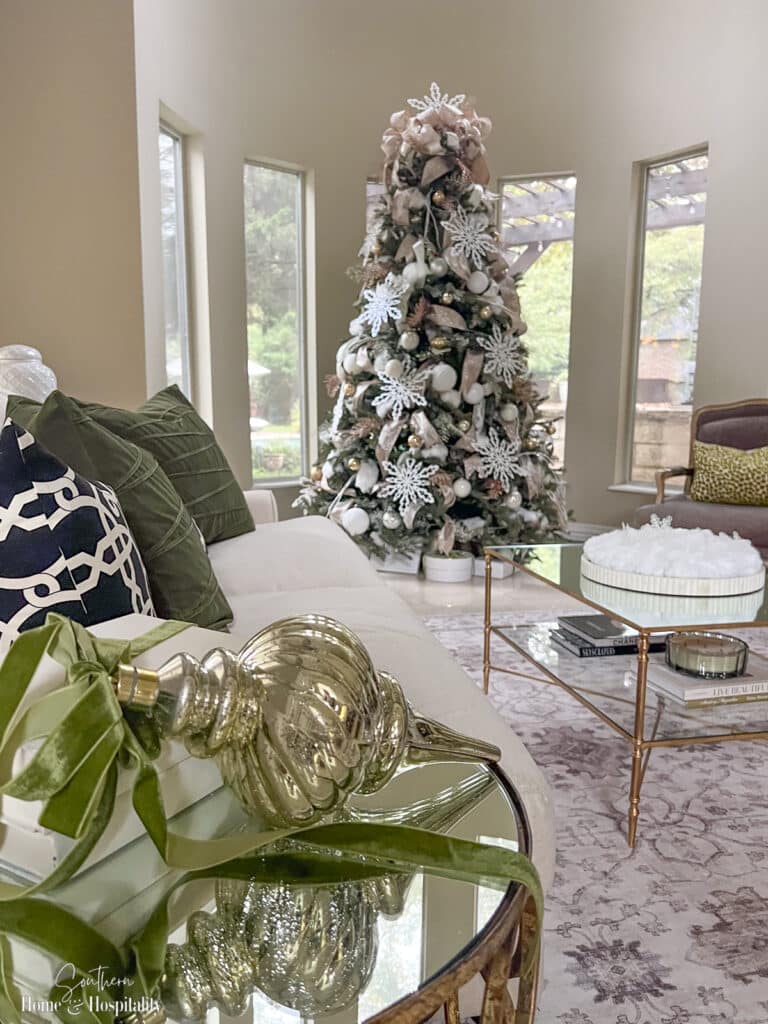 White Christmas Tree with Prominent Gold Ornament Accent — White Christmas Tree Decor