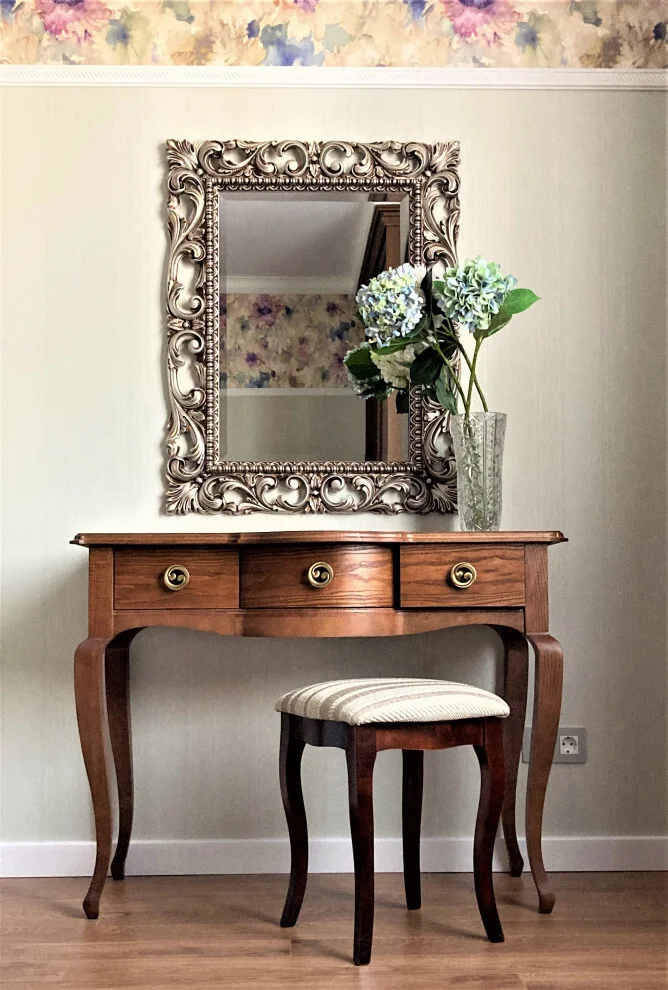 56 Old-World Inspired Furniture Ideas for a Sophisticated Home