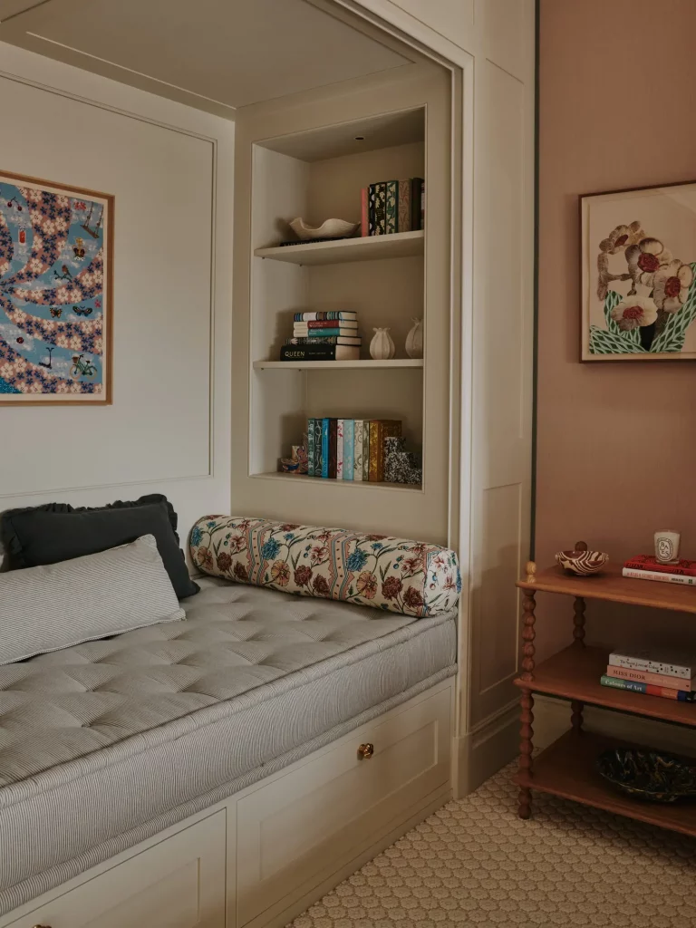 45 Small Bedroom Storage Ideas With Stylish Modern Design