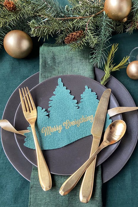 Modern Christmas Place Setting with Teal and Gold Accents — Christmas Table Setting