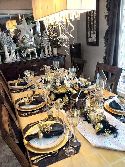 Dining Room Luxurious Gold and Black Formal New Year's Eve Dining Table Dining Room Luxurious Gold and Black Formal New Year's Eve Dining Table — New Years Eve Table Decor