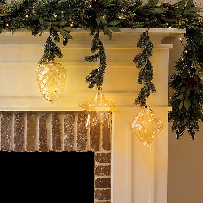 Modern Visual Idea — Christmas Lights in Garland Indoor