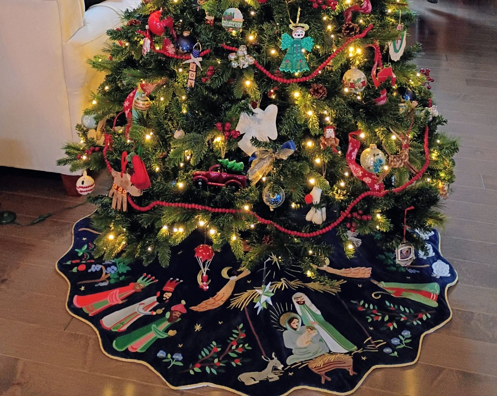 Navy Velvet with Nativity Scene Embroidery Navy Velvet with Nativity Scene Embroidery — Christmas Tree Skirt
