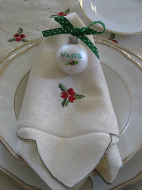 Personalized Ornament Place Cards for a Traditional Christmas — Christmas Place Cards