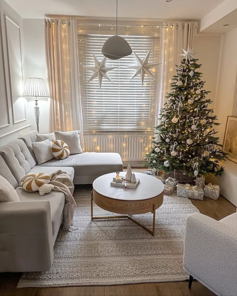 28 Elegant Neutral Christmas Decor Ideas for a Cozy Holiday Home