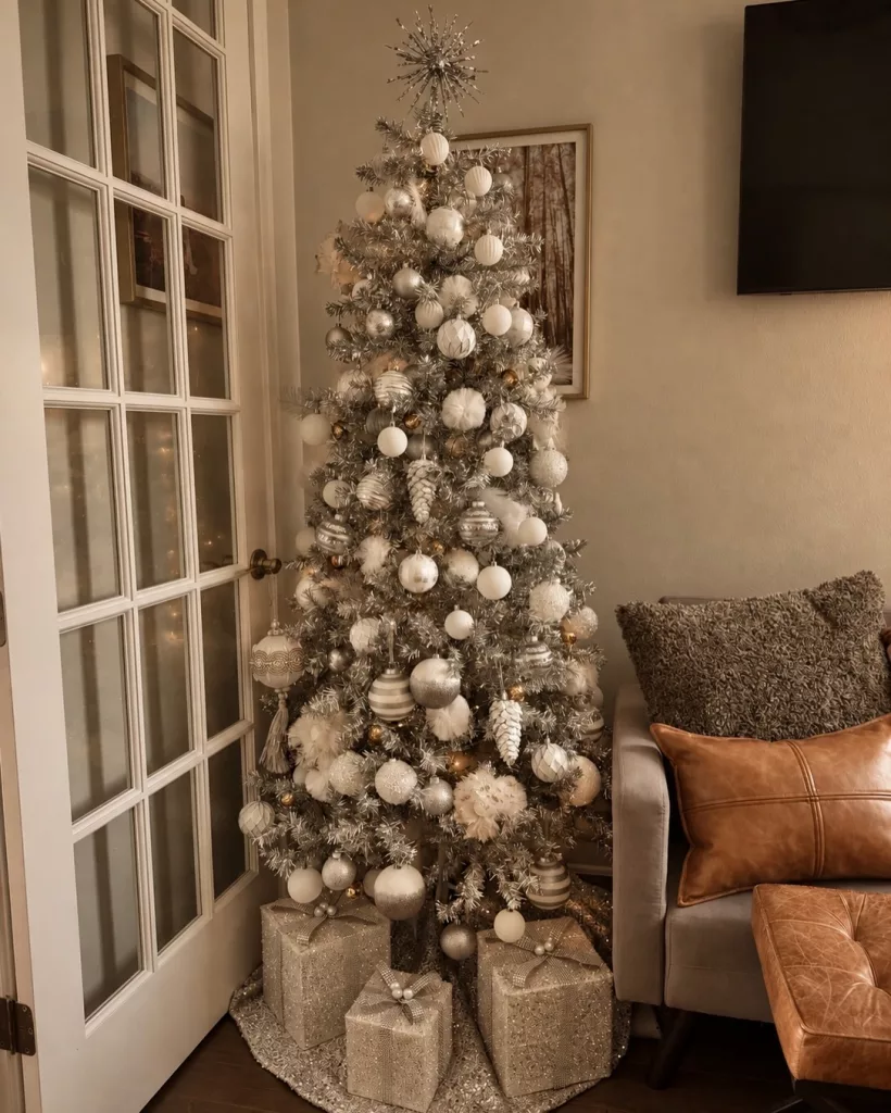 27 Beautiful White Christmas Decorating Ideas for a Cozy and Timeless Holiday Look