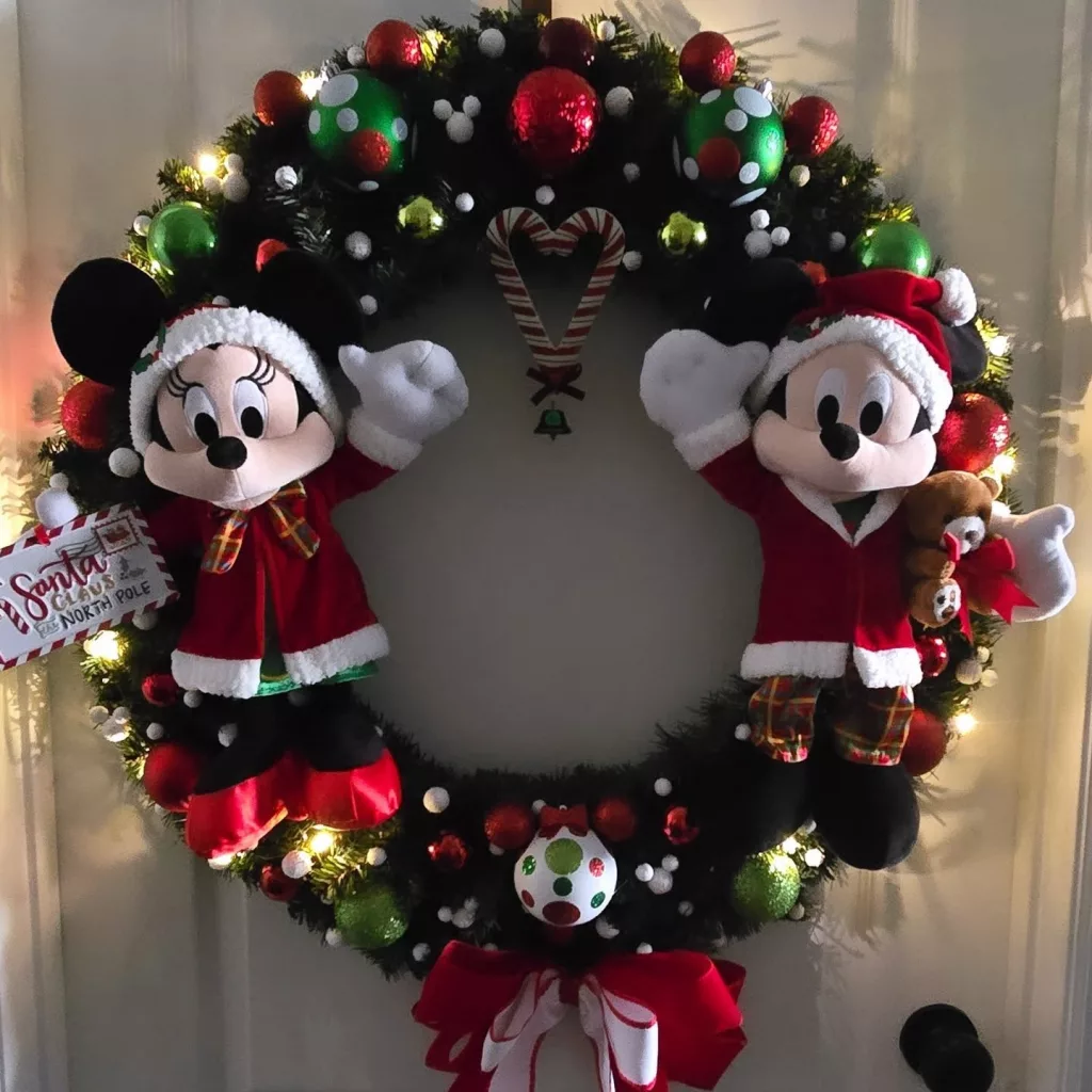 30 Unique Christmas Wreath Ideas for a Creative Holiday Decoration