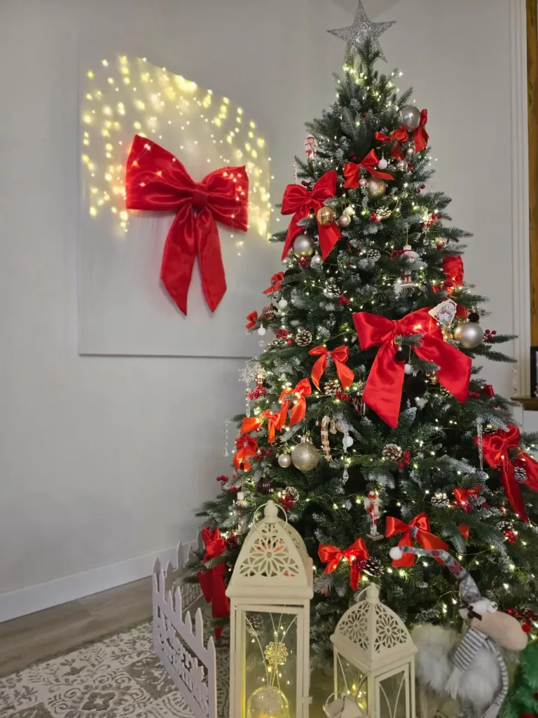 28 Christmas Bow Decorating Ideas for an Elegant and Festive Home