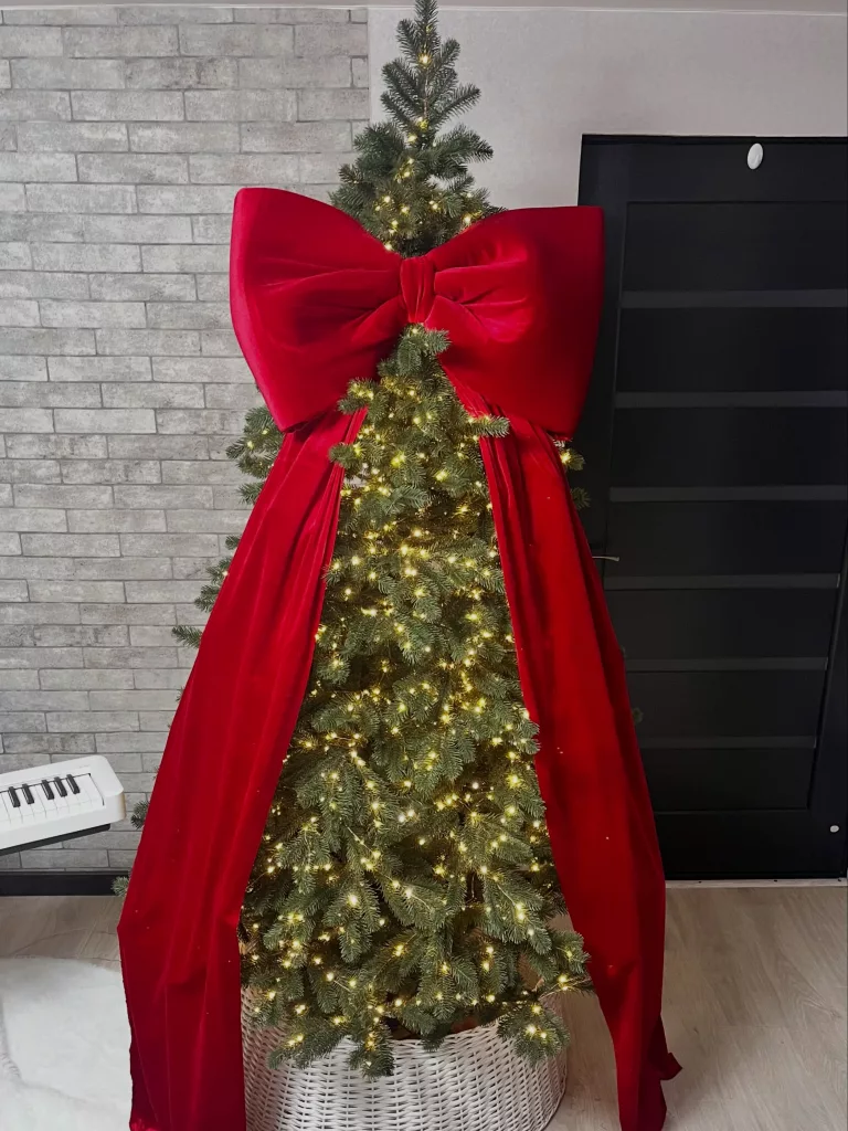 35 Traditional Red Christmas Decor Ideas for a Warm and Cozy Holiday