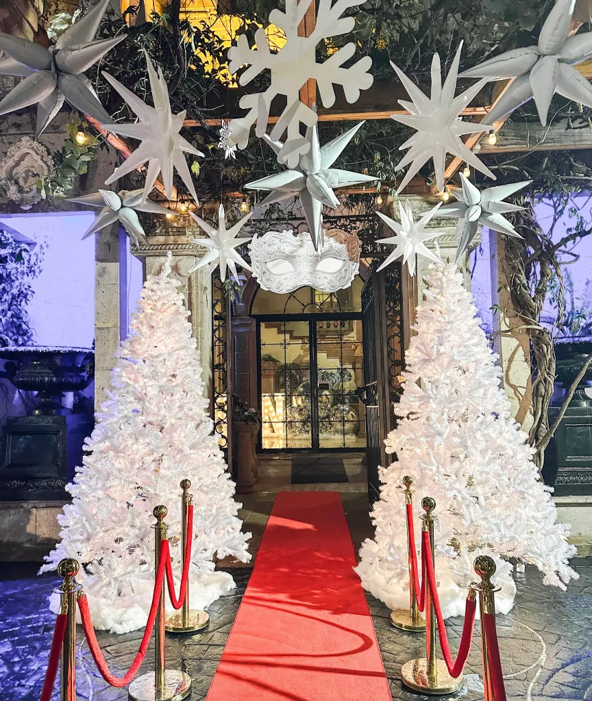26 Christmas Party Decor Ideas for a Festive and Magical Celebration