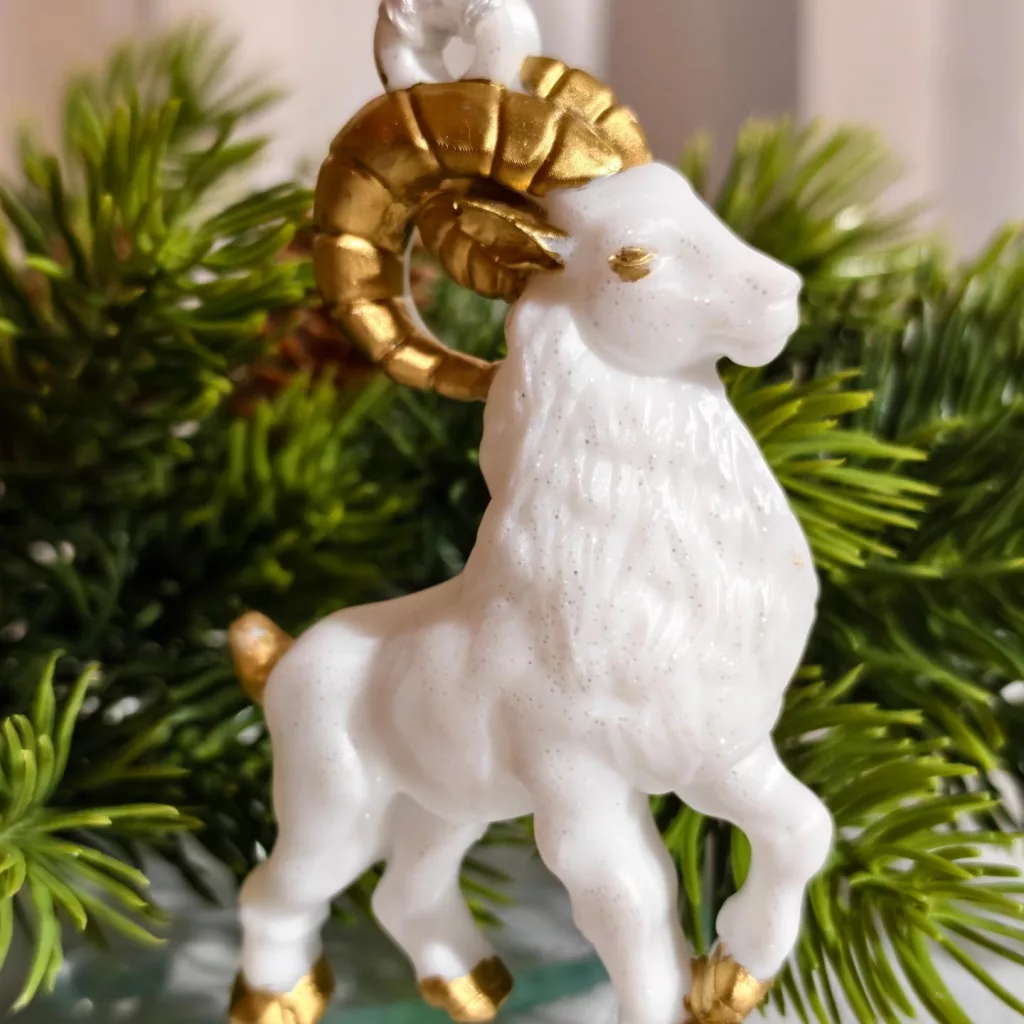 27 Creative Christmas Goat Decor Ideas for a Unique Tree
