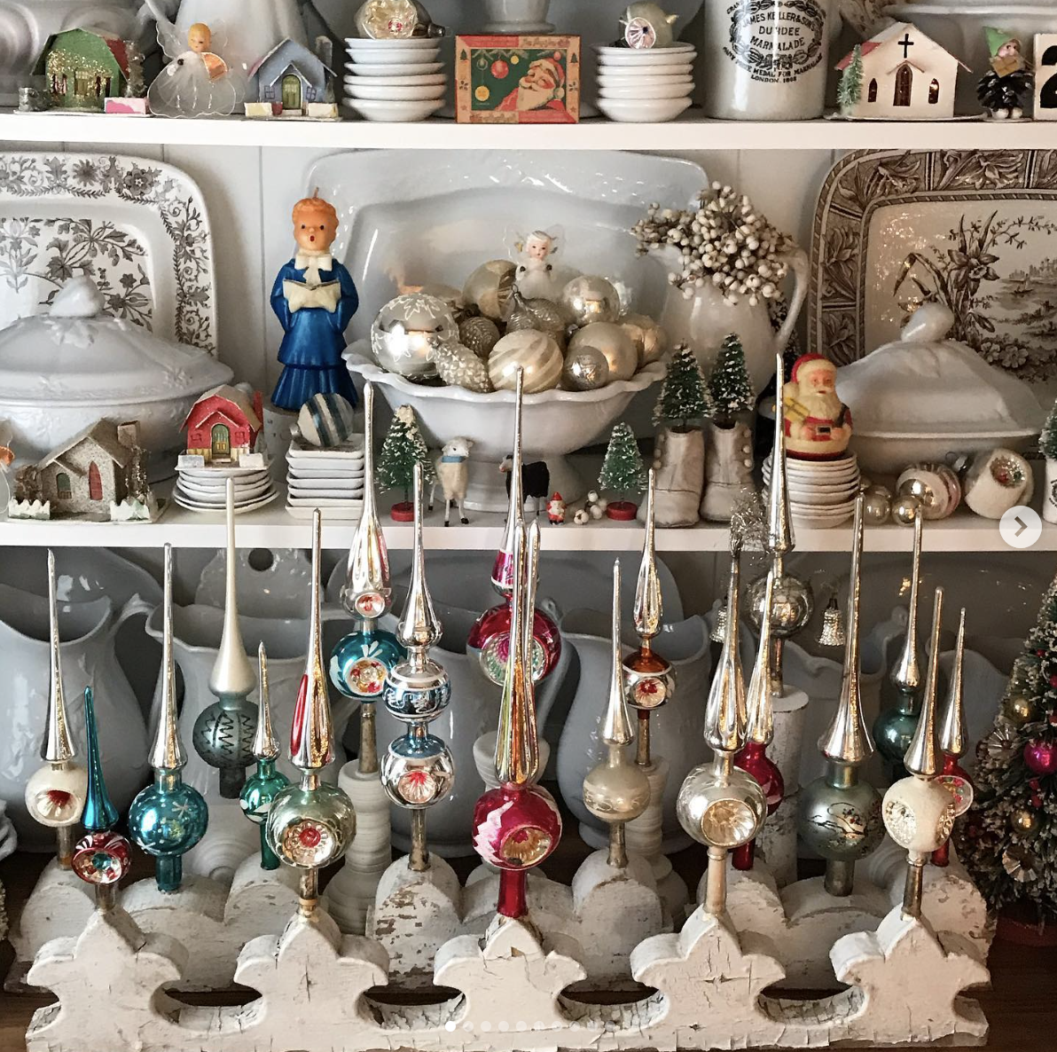 Curated Collection of Vintage Glass Tree Toppers on Shelves Curated Collection of Vintage Glass Tree Toppers on Shelves — Vintage Christmas Decor