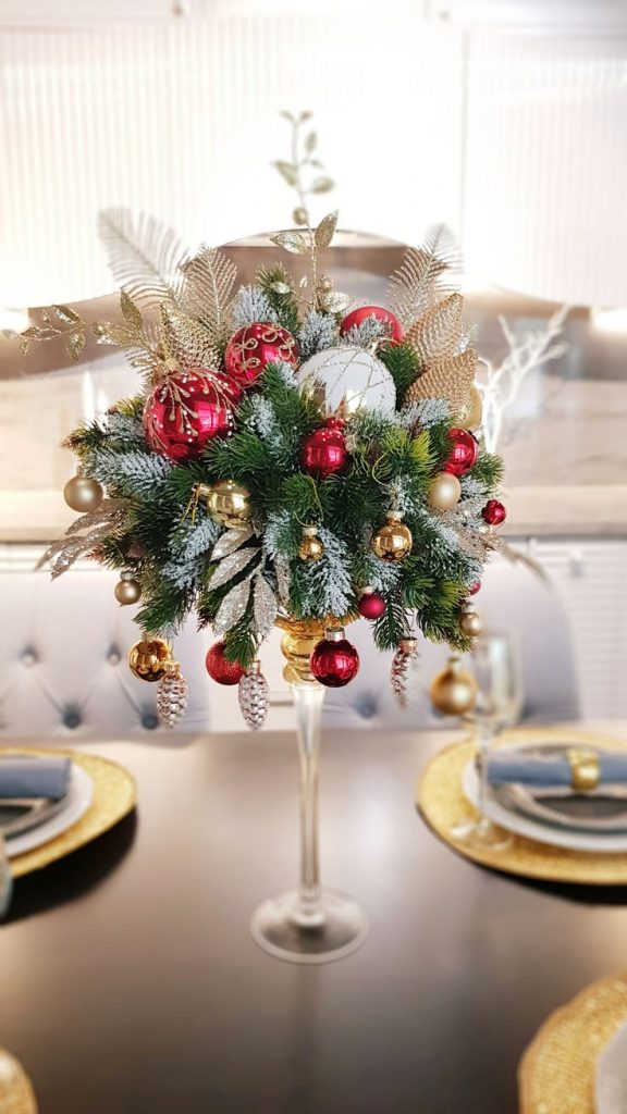 29 Christmas Decor Arrangements for a Beautiful Home in 2026
