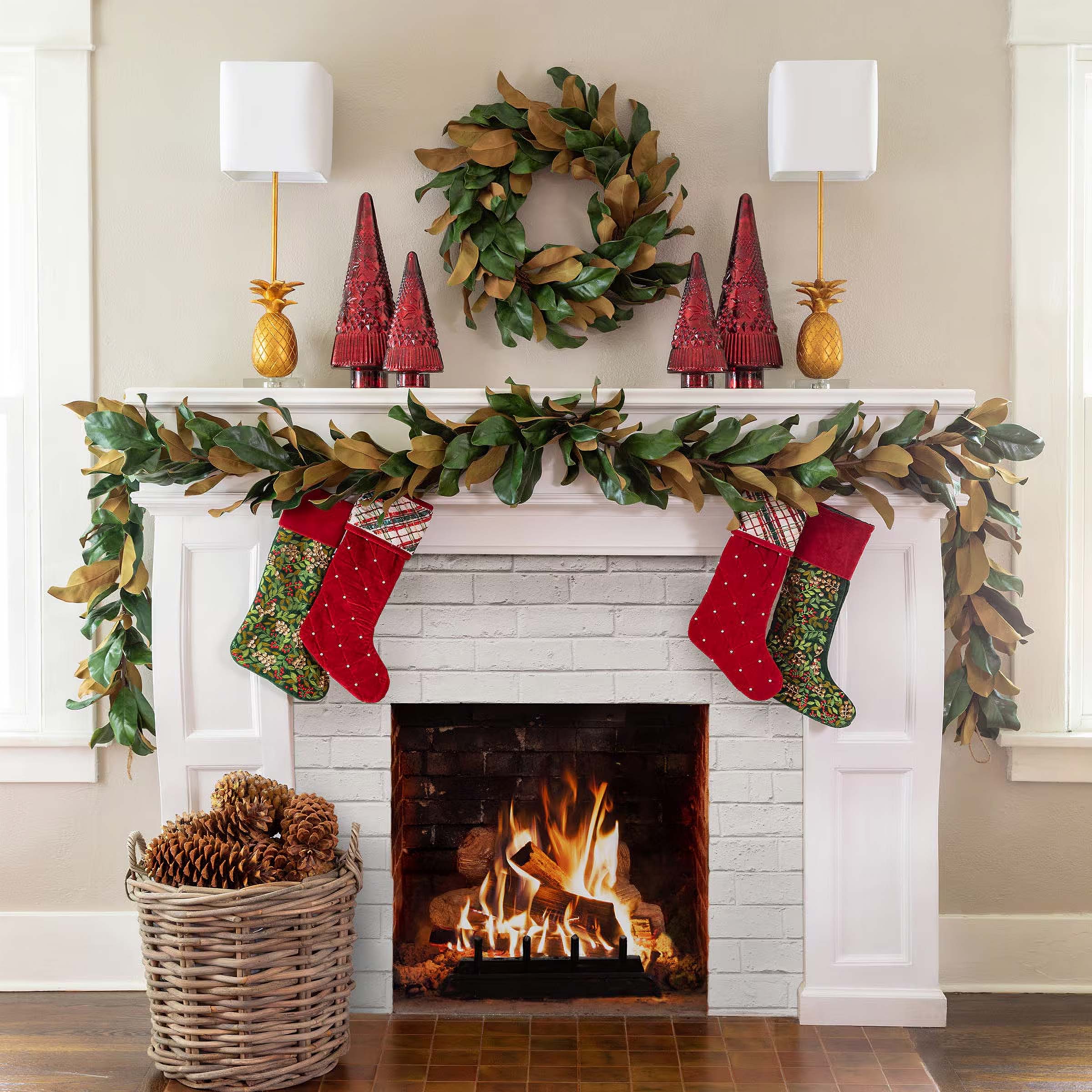 Traditional Christmas Mantel with Magnolia Garland and Stockings Traditional Christmas Mantel with Magnolia Garland and Stockings — Vintage Christmas Decor