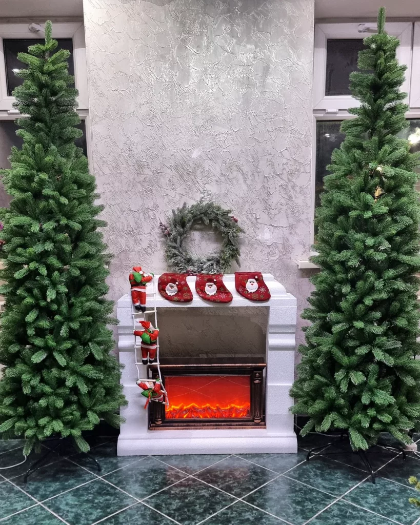 26 Beautiful Christmas Mantel Decorating Ideas for a Cozy Holiday Home