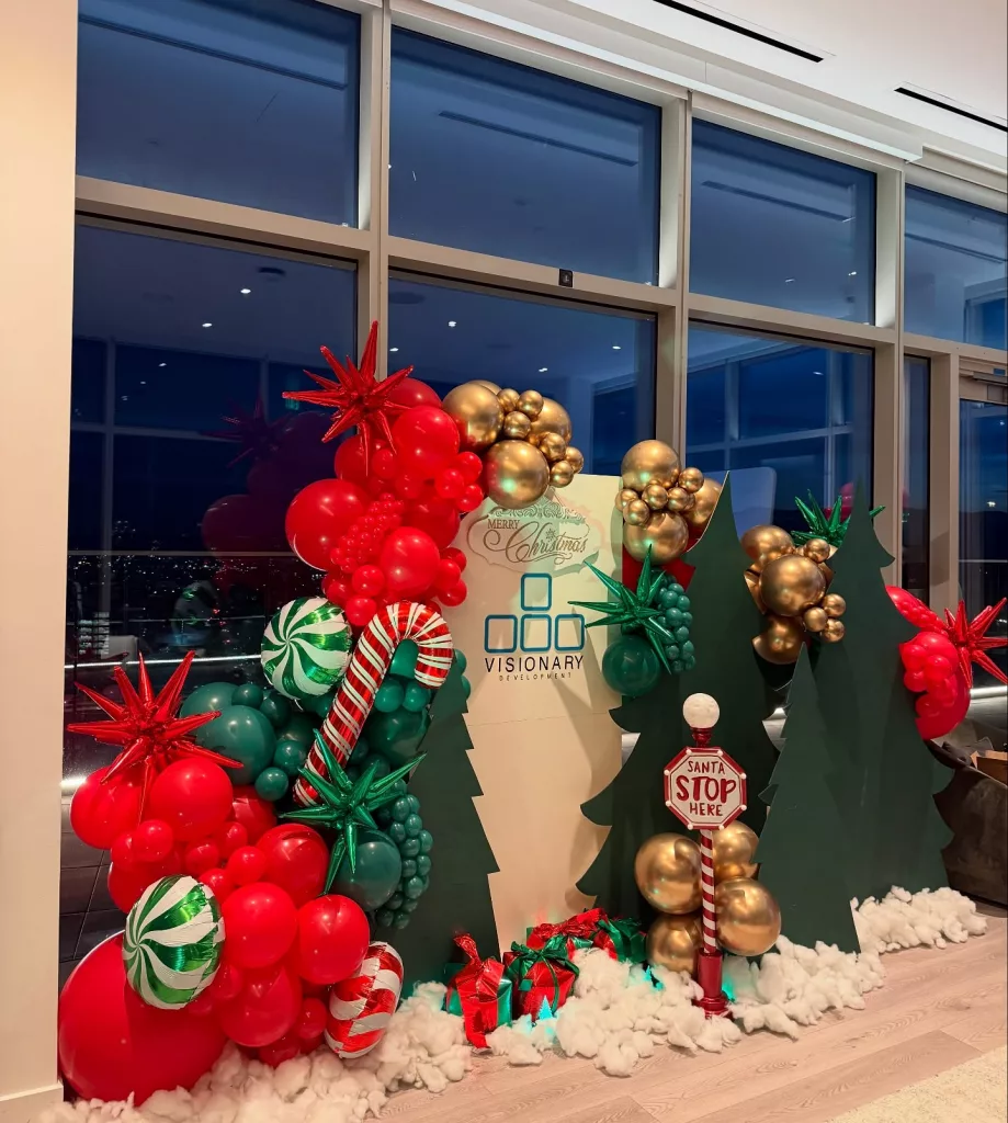 26 Christmas Party Decor Ideas for a Festive and Magical Celebration