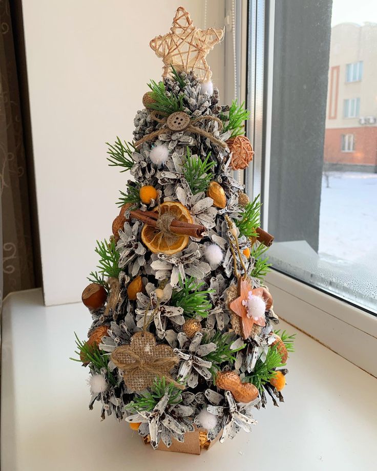 30 Creative Christmas Tree Crafts to Make Your Own Holiday Decor
