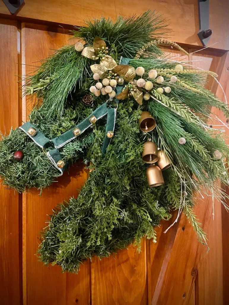 30 Modern Western Christmas Decor Ideas for a Magical Holiday Home