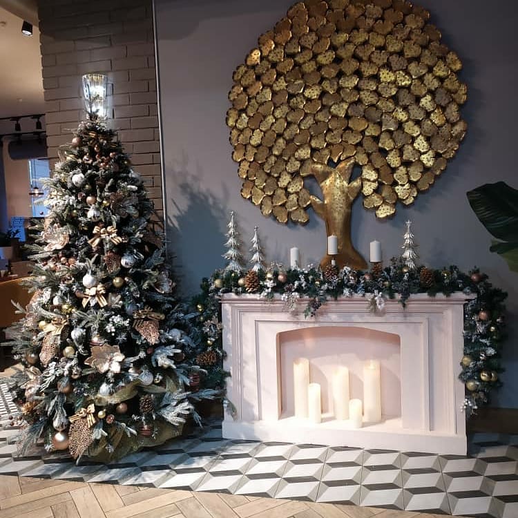 26 Beautiful Christmas Mantel Decorating Ideas for a Cozy Holiday Home