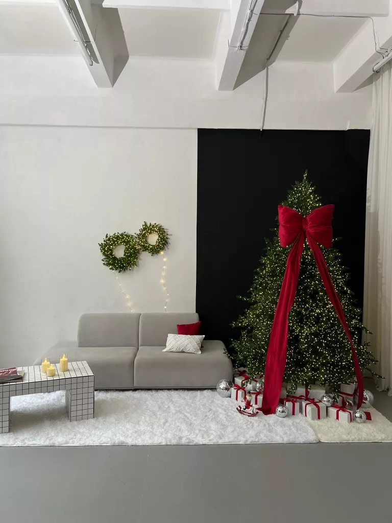 28 Christmas Bow Decorating Ideas for an Elegant and Festive Home