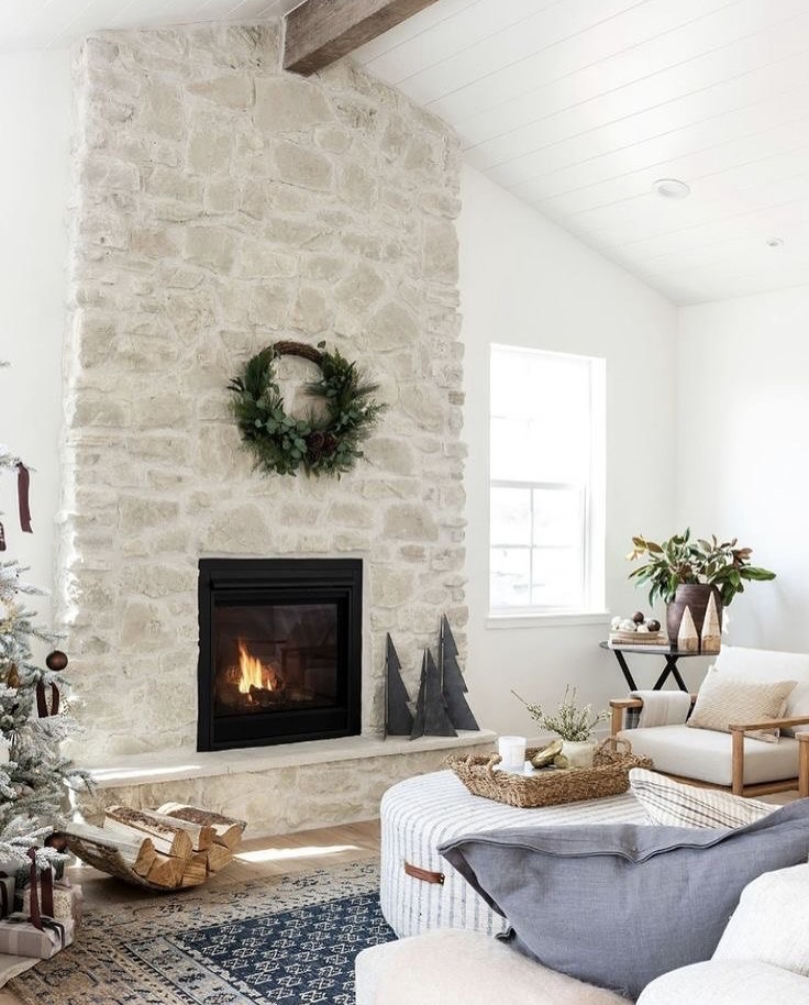 26 Beautiful Christmas Mantel Decorating Ideas for a Cozy Holiday Home