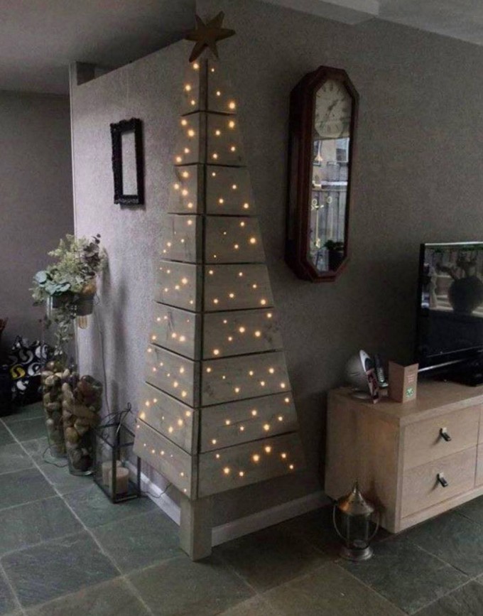 23 Creative DIY Christmas Decorations to Make Your Home Feel Magical