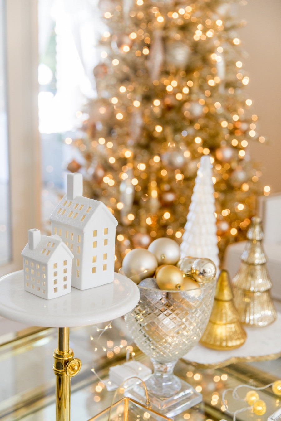 Gold Christmas Decor in our Living Room - Fashionable Hostess