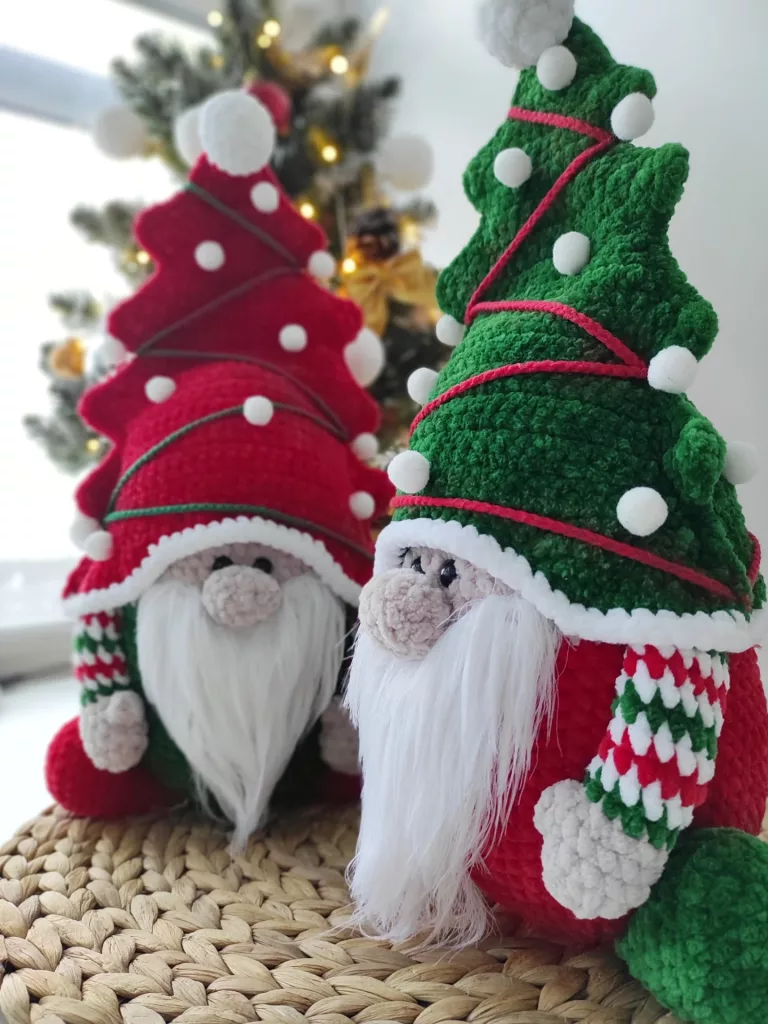 29 Magical Christmas Storybook Figurines Decor Ideas