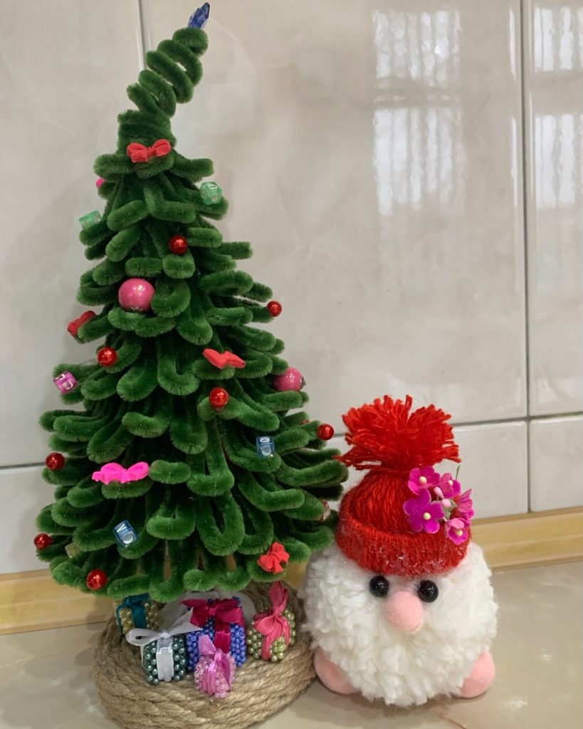 29 Christmas Decor Arrangements for a Beautiful Home in 2026