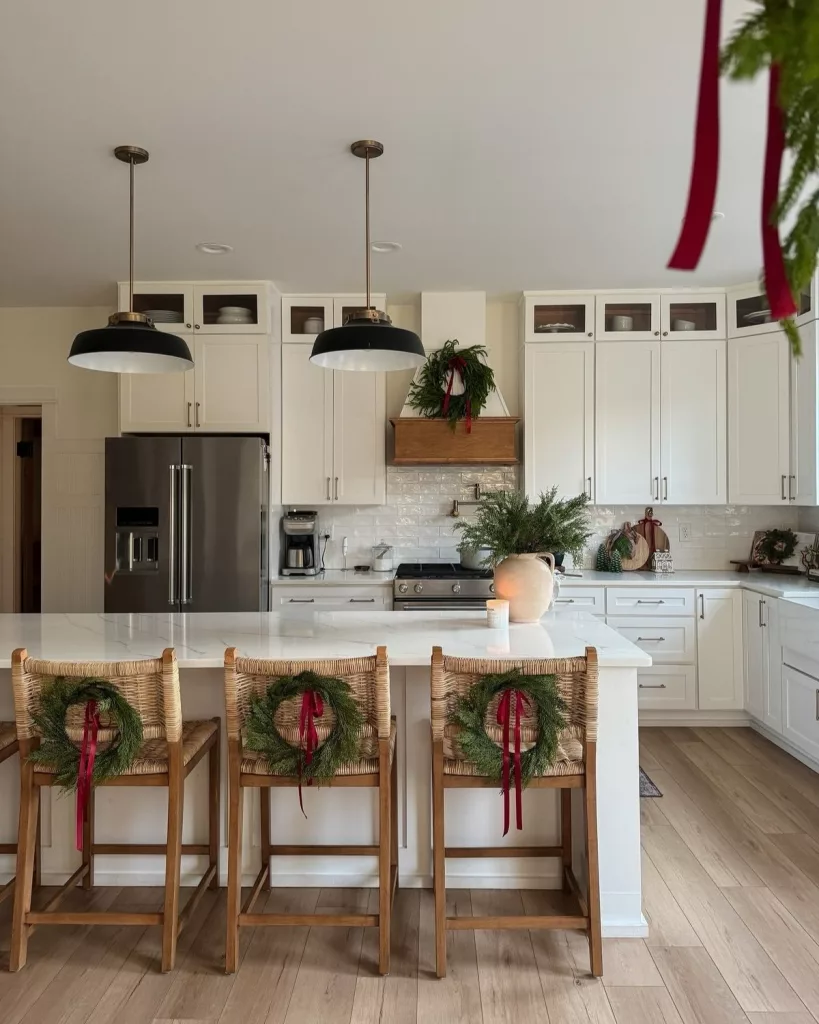 27 Charming Christmas Kitchen Decor Ideas for a Magical Holiday